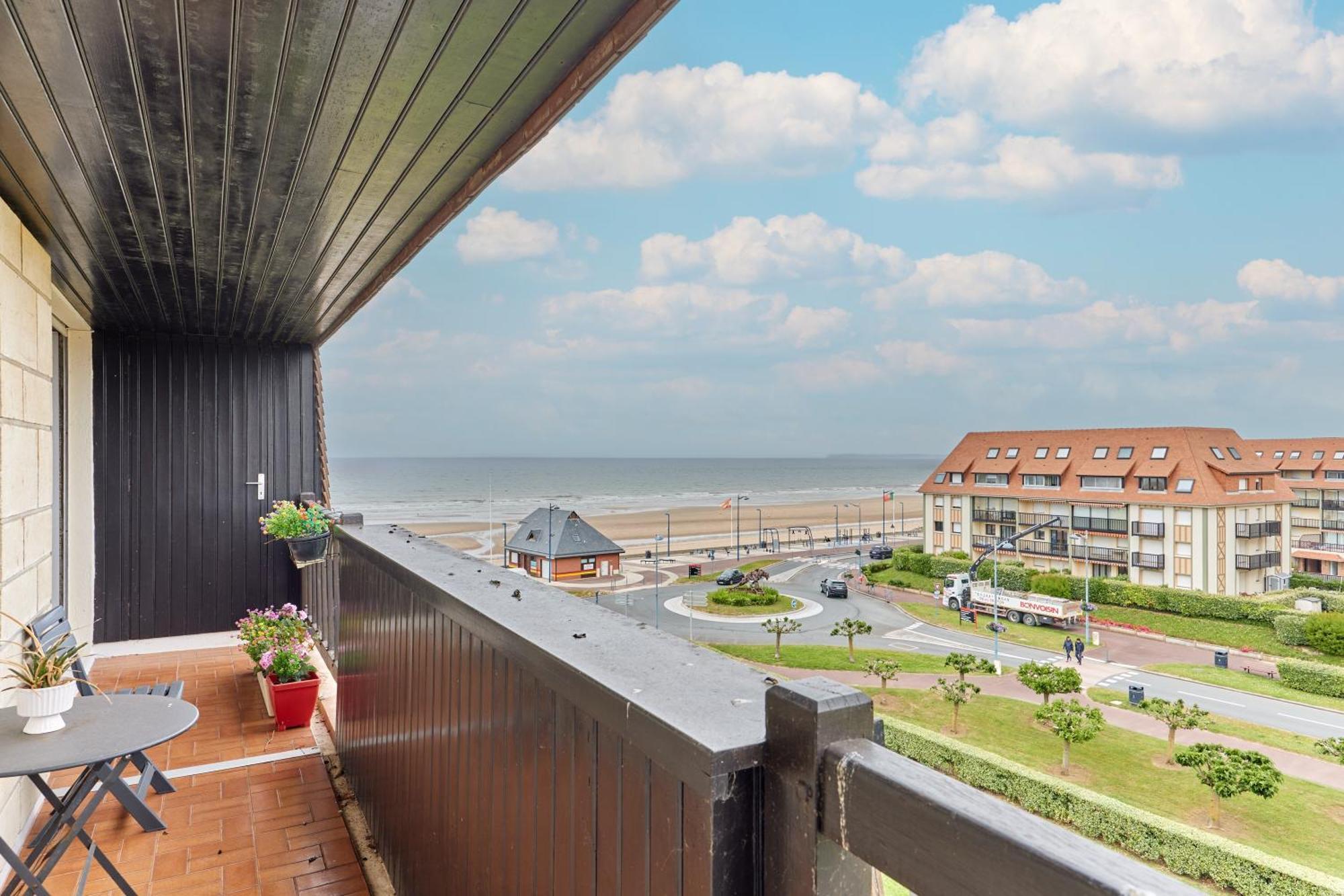 Le Plein Soleil - Appt Pour 6 Proche De La Plage Villers-sur-Mer Exterior photo
